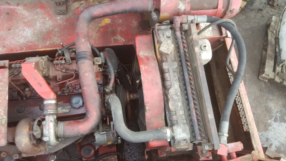 komatsu pc 200 , pc 180 seria 5 silnik S6D95L-1