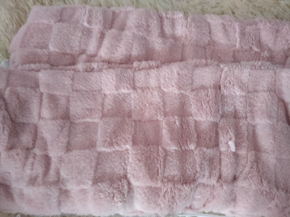 Плед 180x200 см розовый покрывало плюшевое двухспальное в сумке