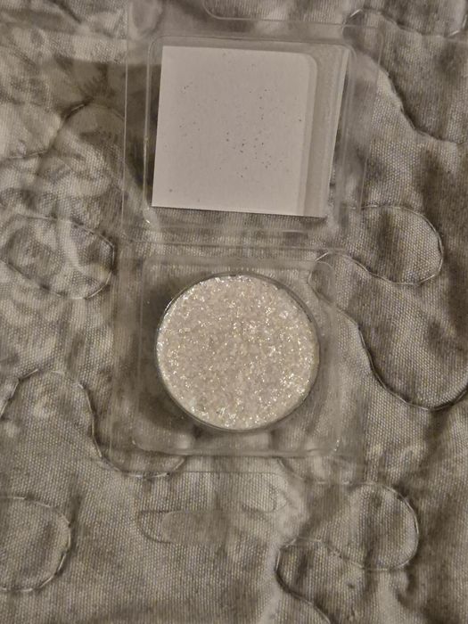 Cień do powiek, glamshop