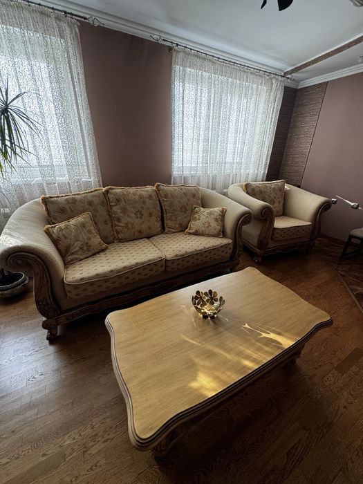 Мʼяка частина - 2 дивани + крісло + стіл
