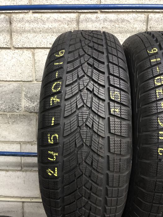 Зимові шини 245/70 R16 (111T) GOODYEAR