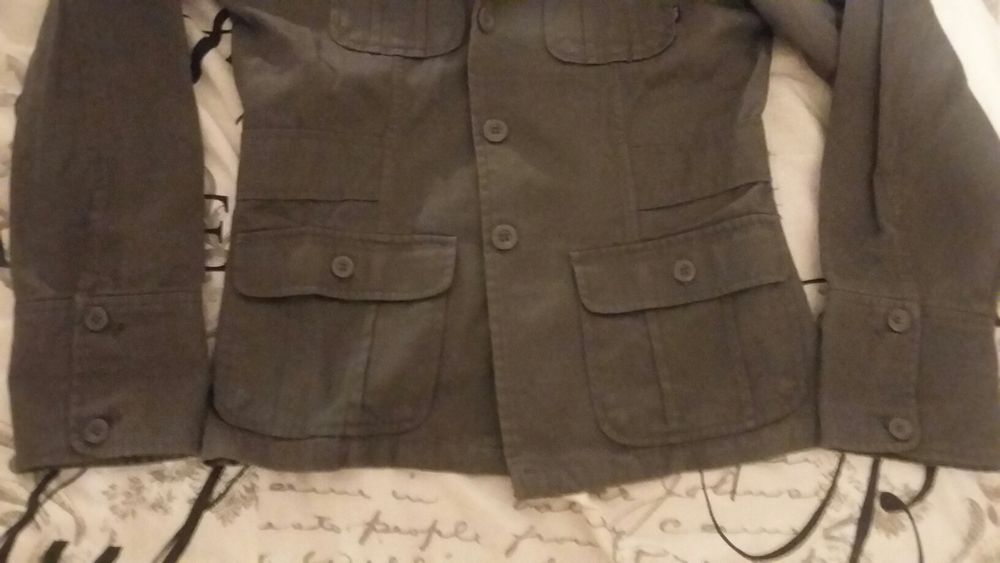 Marynarka damska khaki Foxhale 8 (40) lub bluzka Atmosphere 12 (40)