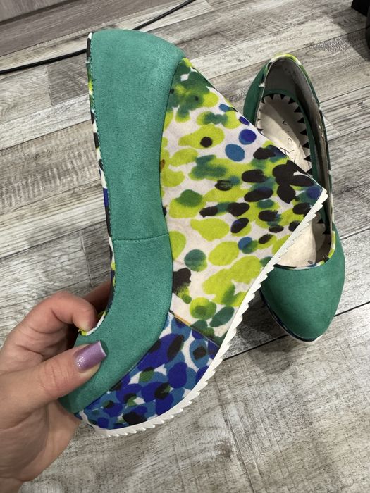 Жіночі туфлі замшеві