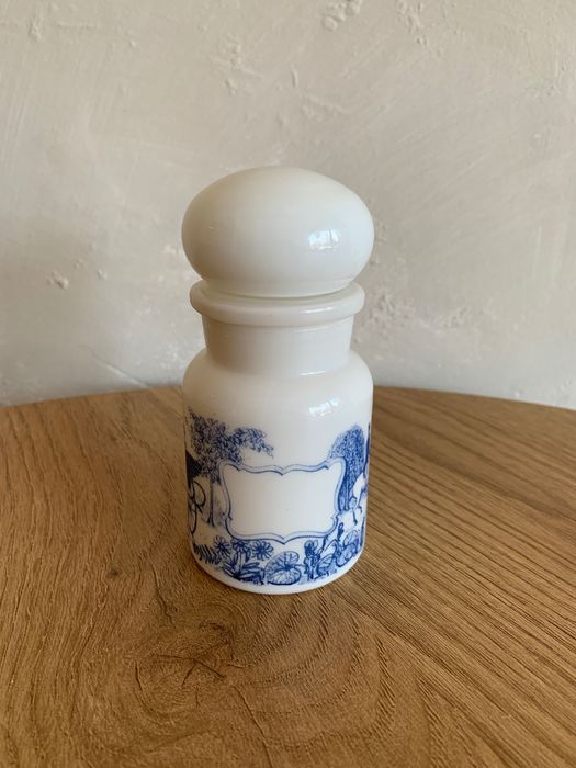 Porcelanowy belgijski dekoracyjny apteczny pojemnik scenki rodzajowe