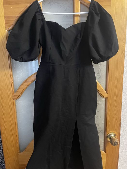 Продам чорну сукню