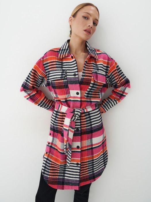 Piekny Plaszcz w krate Mohito