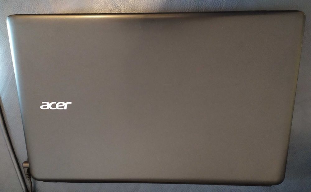 Portátil i3 ACER Aspire E1-570  8gb ram 500gb - Windows 11