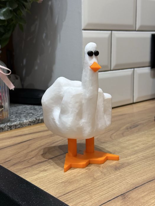 Figurka Kaczki Środkowego Palca