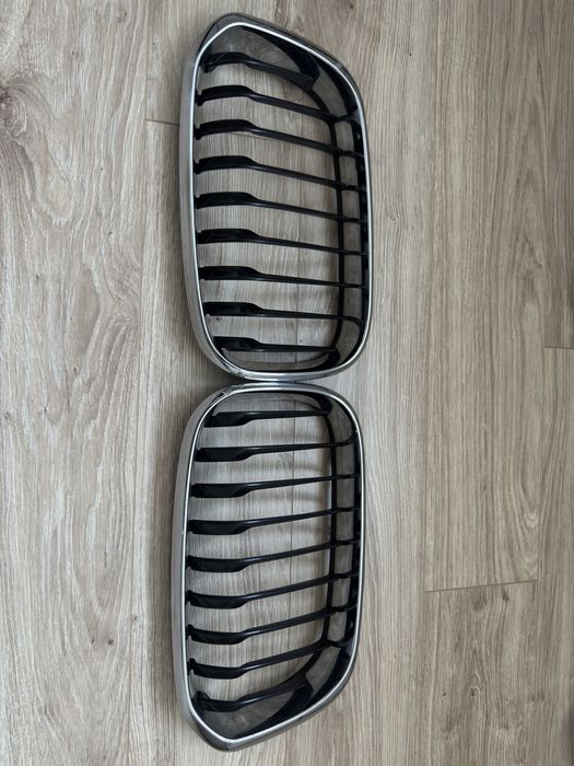 Nerki, grill OEM BMW 1, F20, 2015r
