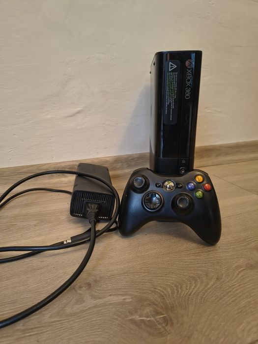 Przerobiony Xbox 360 slim E Aurora jak RGH zestaw