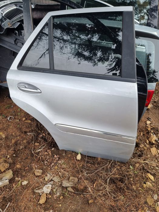 Drzwi prawe przod prawe tyl mercedes ml w164 kolor 775
