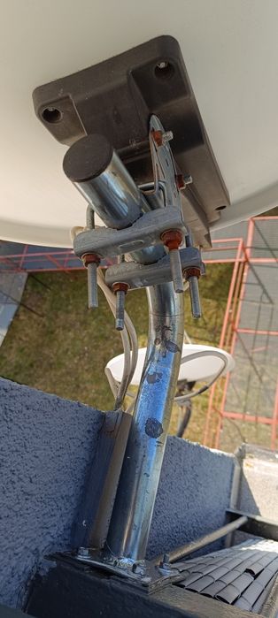 Antena satelitarna 75 cm, konwerter i uchwyt - komplet