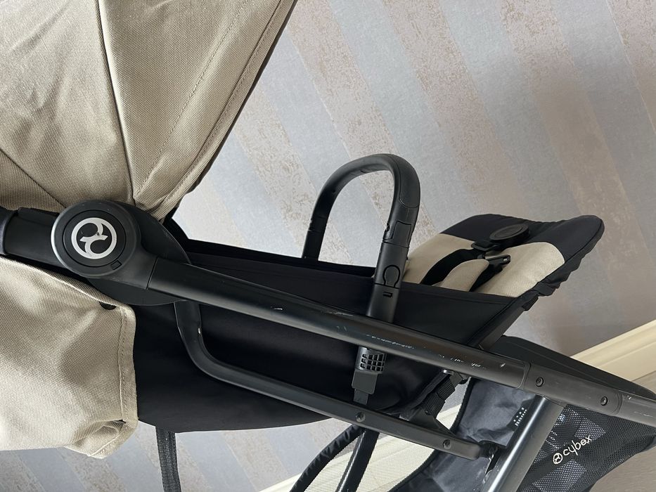 Дитячий візочок Cybex Beezy classic beige