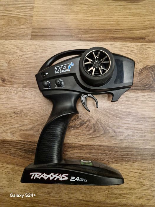 Traxxas Sledge (Zmodyfikowany + części)