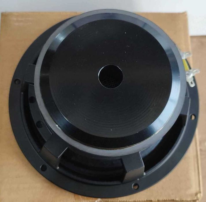 Altifalantes 8 polegadas 300 watts 8 Ohms novos