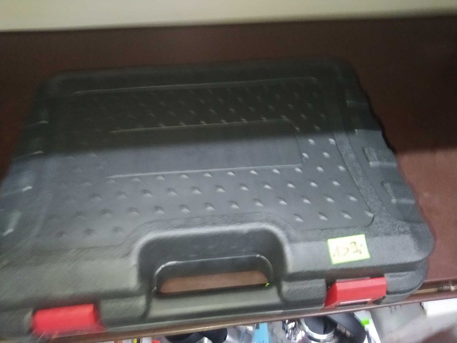 sekator na akumulator 2 akumulatory nowość bardzo mocny utnie nawet pa