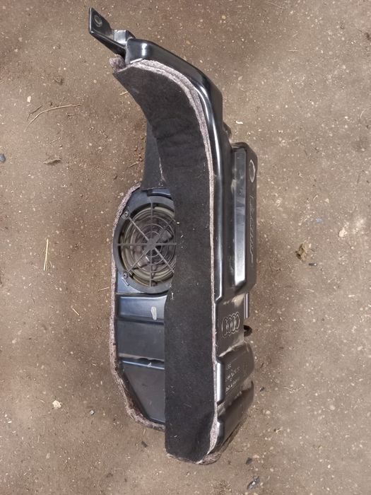 Wzmacniacz  subwoofer audi a6 c5 bose kombi