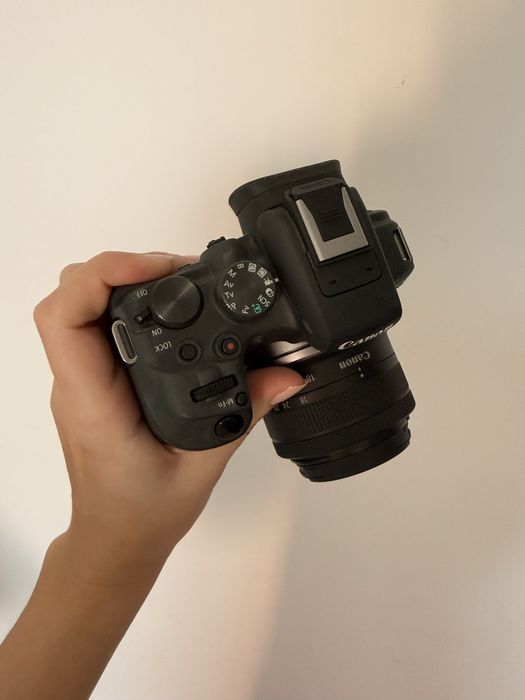 Canon EOS R10 Rzadko uzywany