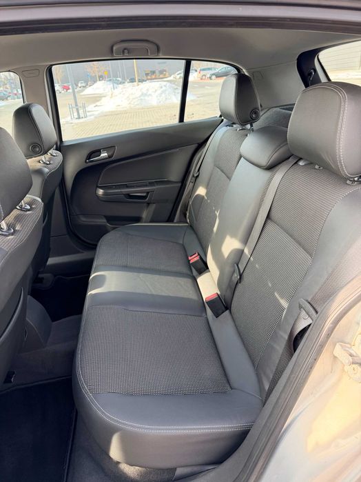 Opel Astra H COSMO 1.6 115 KM (2009) – Benzyna + LPG