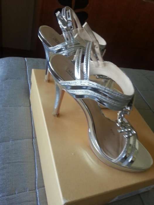 BAIXA PREÇO - Sandálias de cerimonia, tamanho 38