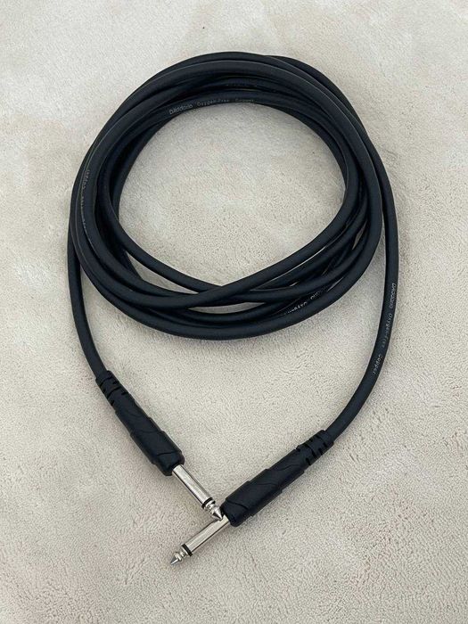 Педаль ефектів преамп для бас-гітари (M80) MXR BASS D. I.+