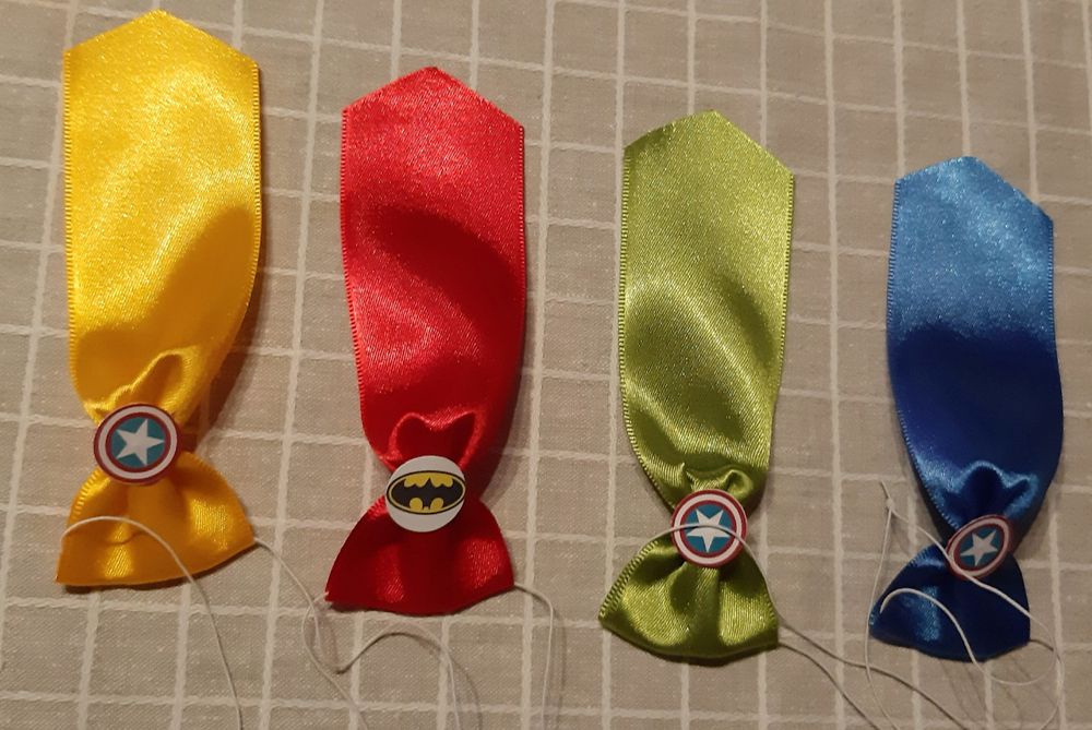 Gravatas e laços para pets.