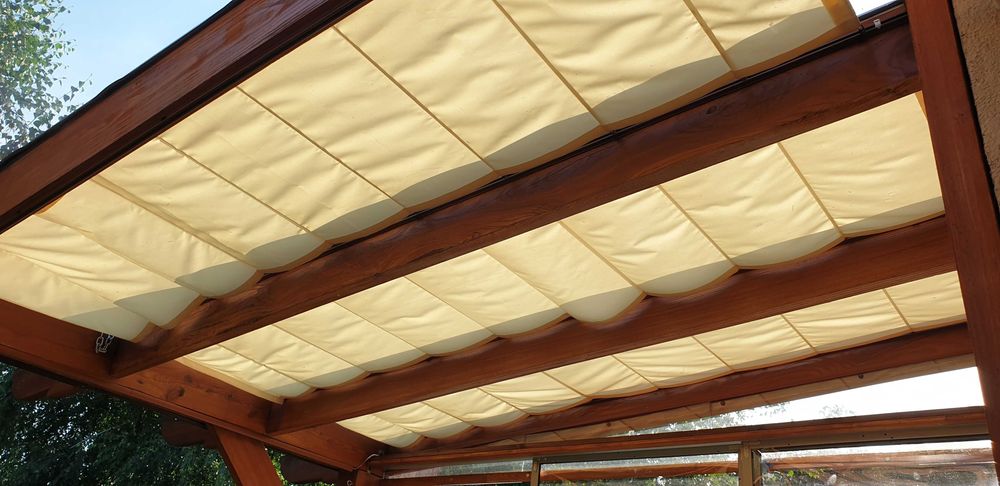 Roleta rzymska pozioma zadaszenie taras pergola na szynach