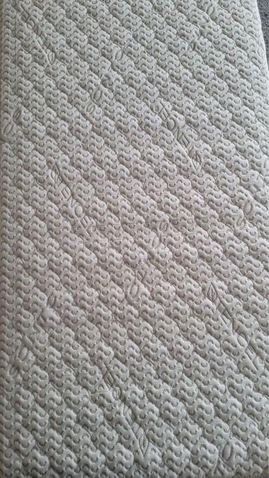 Продам Матрас детский