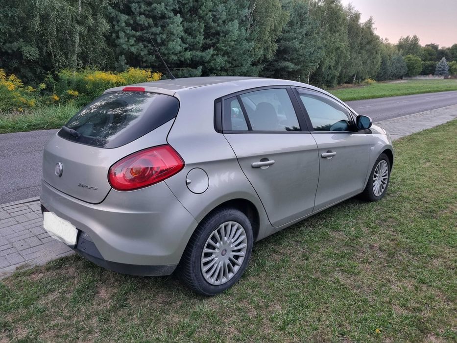 Fiat Bravo II z 2008 roku, silnik 1.9 JTD 120 KM