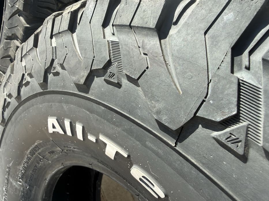 5 Pneus BfGoodrich 285/ 75r16