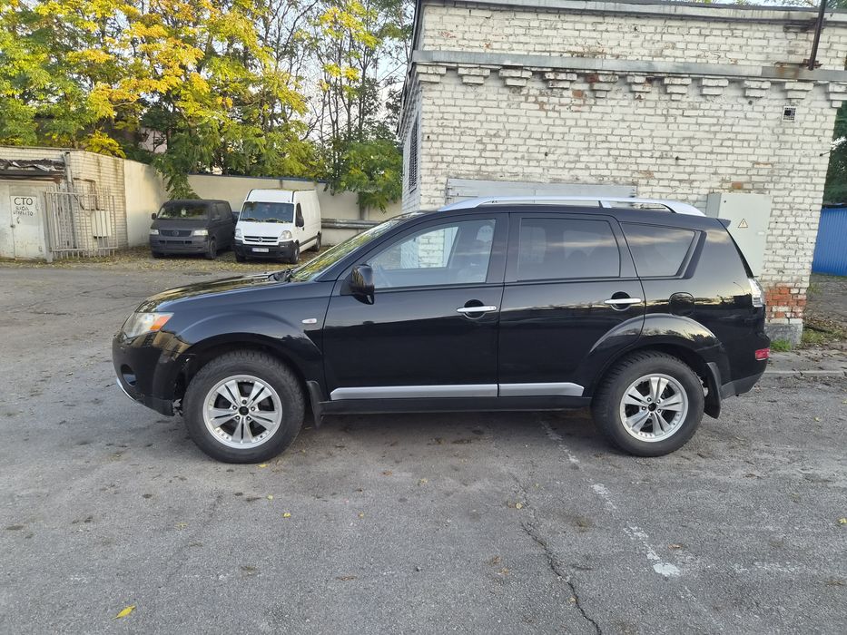 Mitsubishi outlander