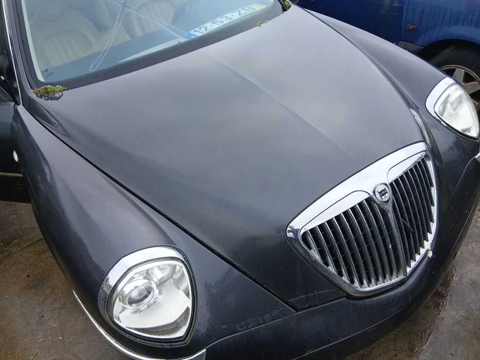 Capot LANCIA Thesis (841_)
