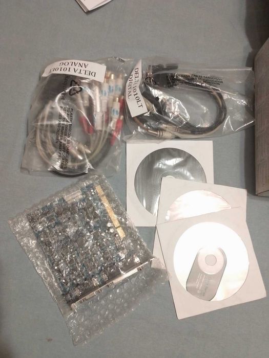 Аудио интерфейс (звуковая карта) M-AUDIO Delta 1010 LT