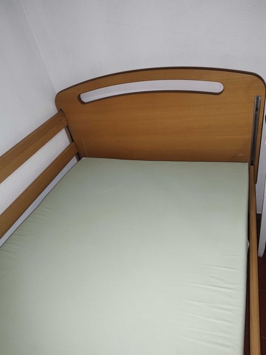 Cama articulada elétrica