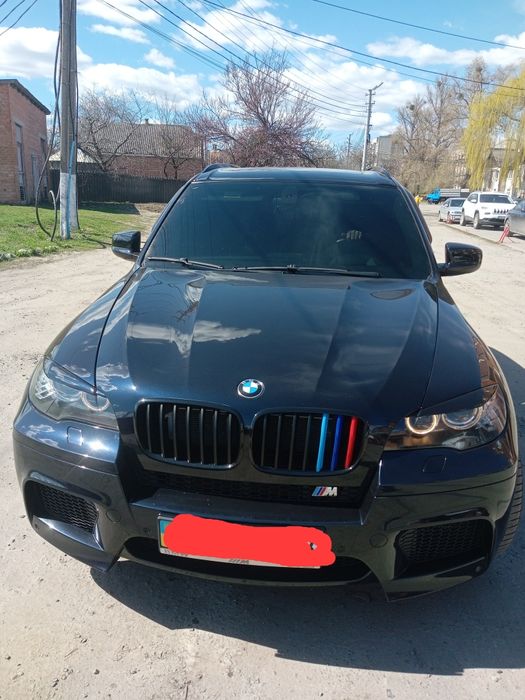 Продам авто BMW.
