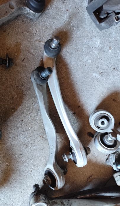 Audi A4 B6/B7 braços suspensão originais em bom estado
