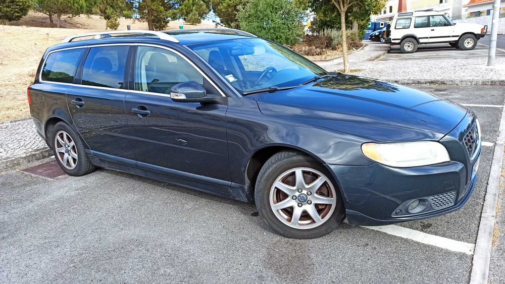 Volvo V70 1.6 2010 – Avariado