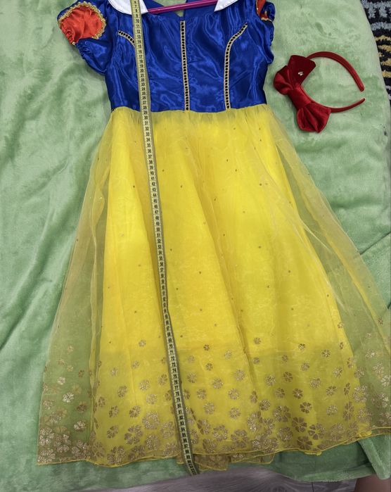 Сукня білосніжки