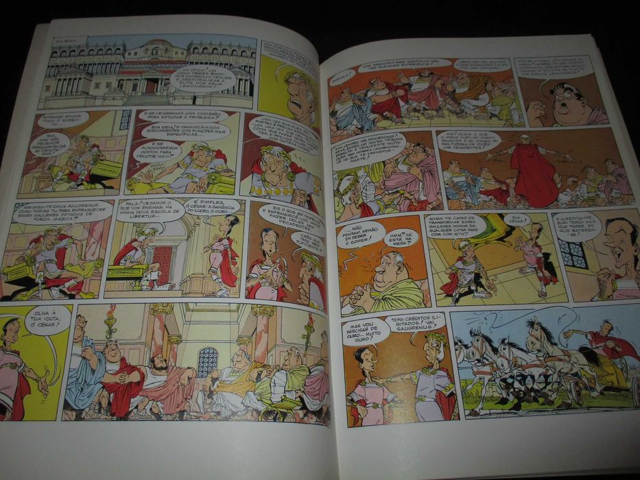 Livro Obélix e Companhia 1ª edição Meribérica capa mole