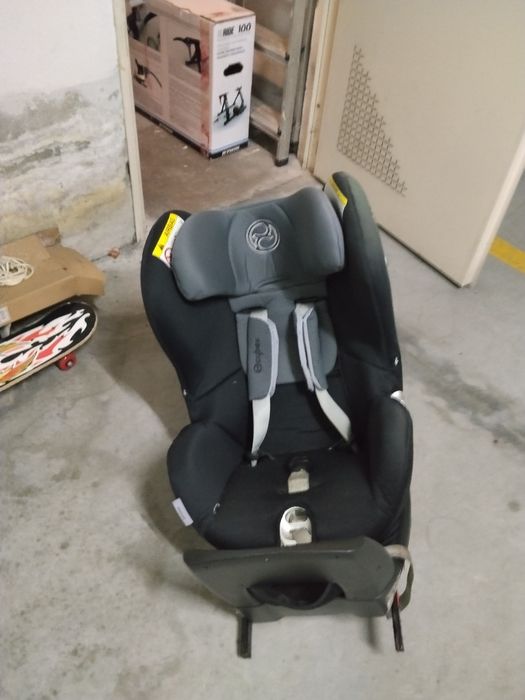 Cybex sirona platinum em óptimo estado com escudo protetor /almofada para favor da marcha e sem acidentes