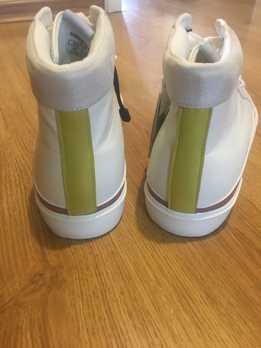 кросівки кеди білі Zara