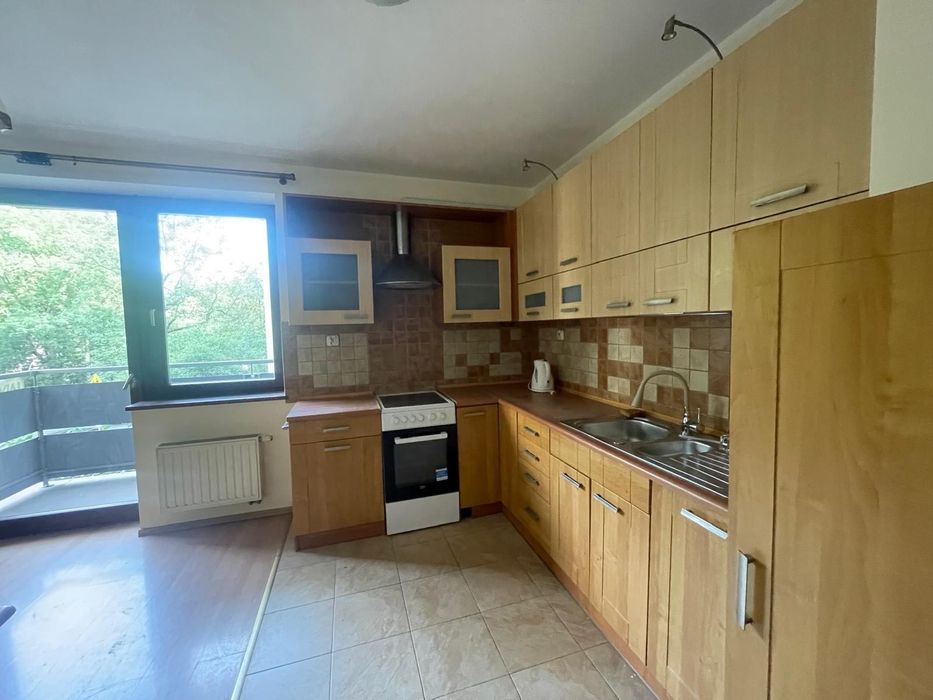 Ustawne 3 pok mieszkanie/osobna kuchnia/balkon