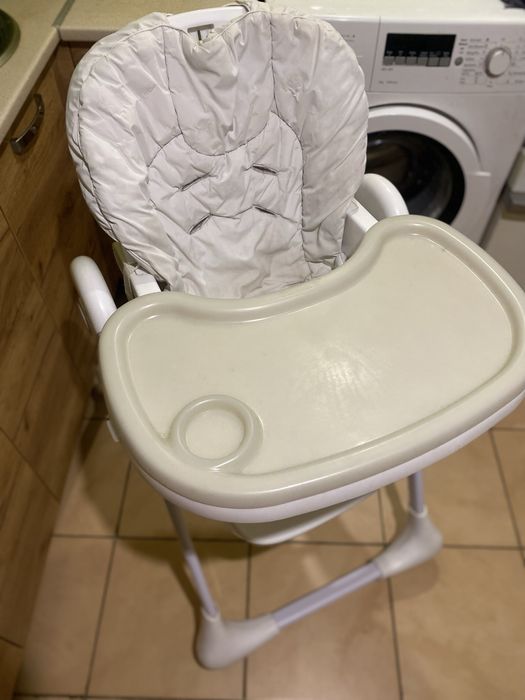 Стільчик для годування