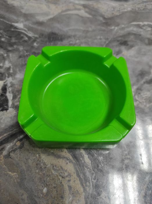 Popielniczka plastikowa Nowa