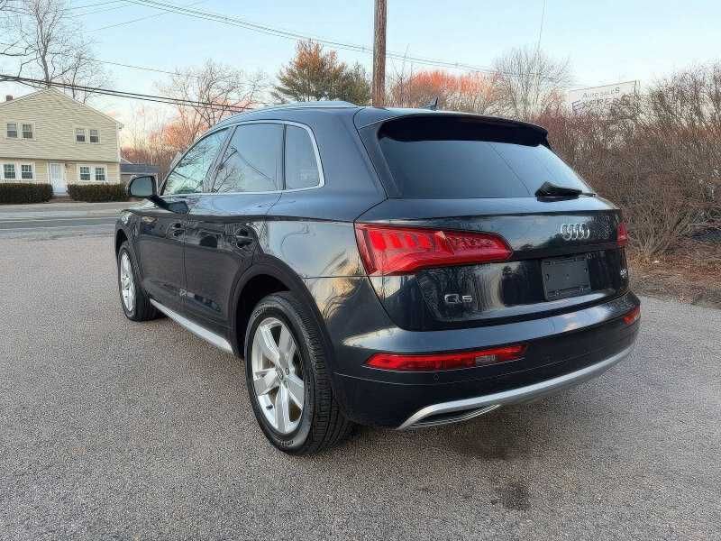 2018 Audi Q5 2.0T quattro Premium Plus