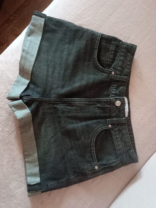 Spodenki jeansowe Cropp