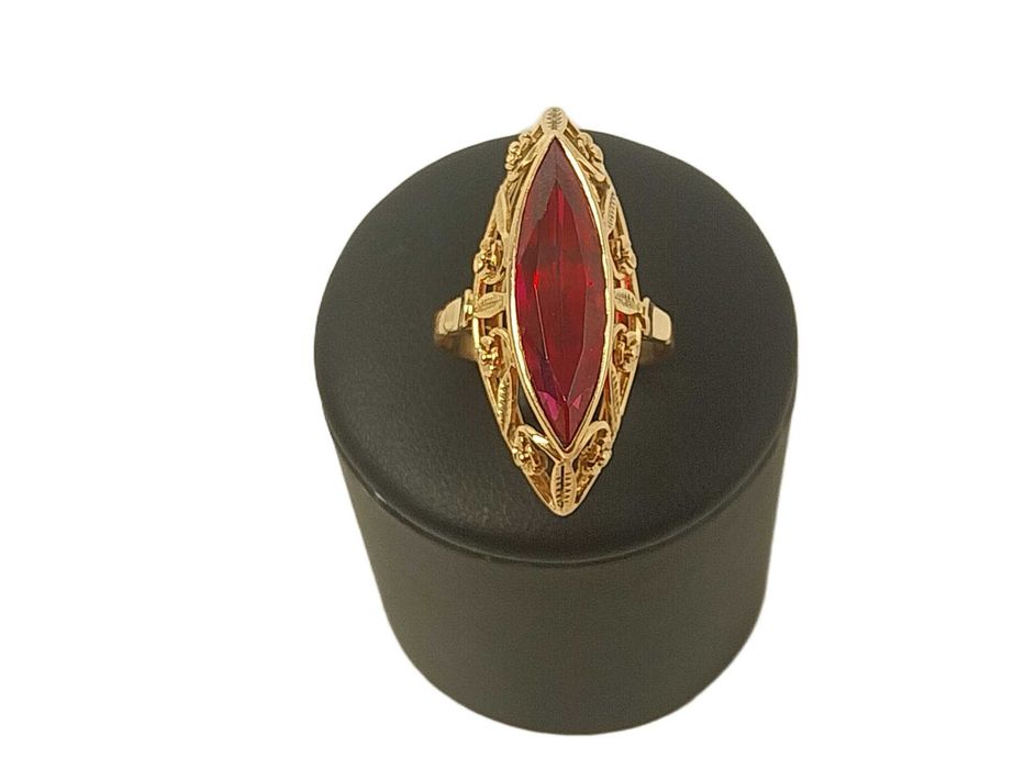 Złoty pierścionek SYNT.RUBIN 585 5,86G R.15