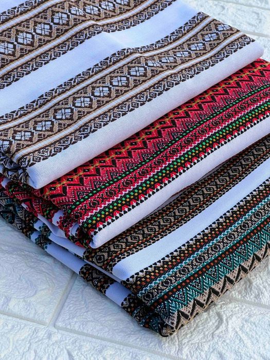 Скатертина домоткана в українському стилі