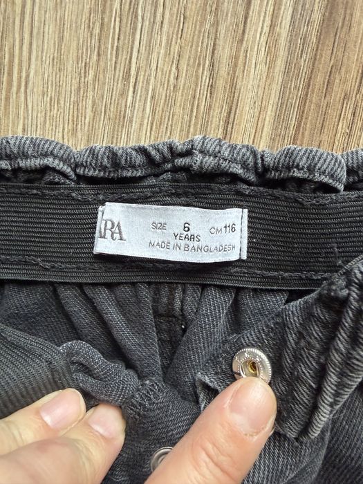Spodnie dżinsowe baggy rozm. 110 firmy Zara