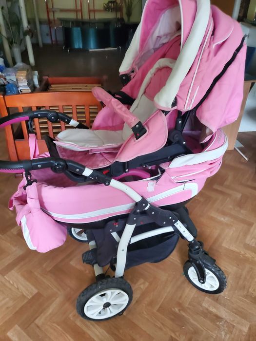 Продам  коляску 2 в 1 KARRERA